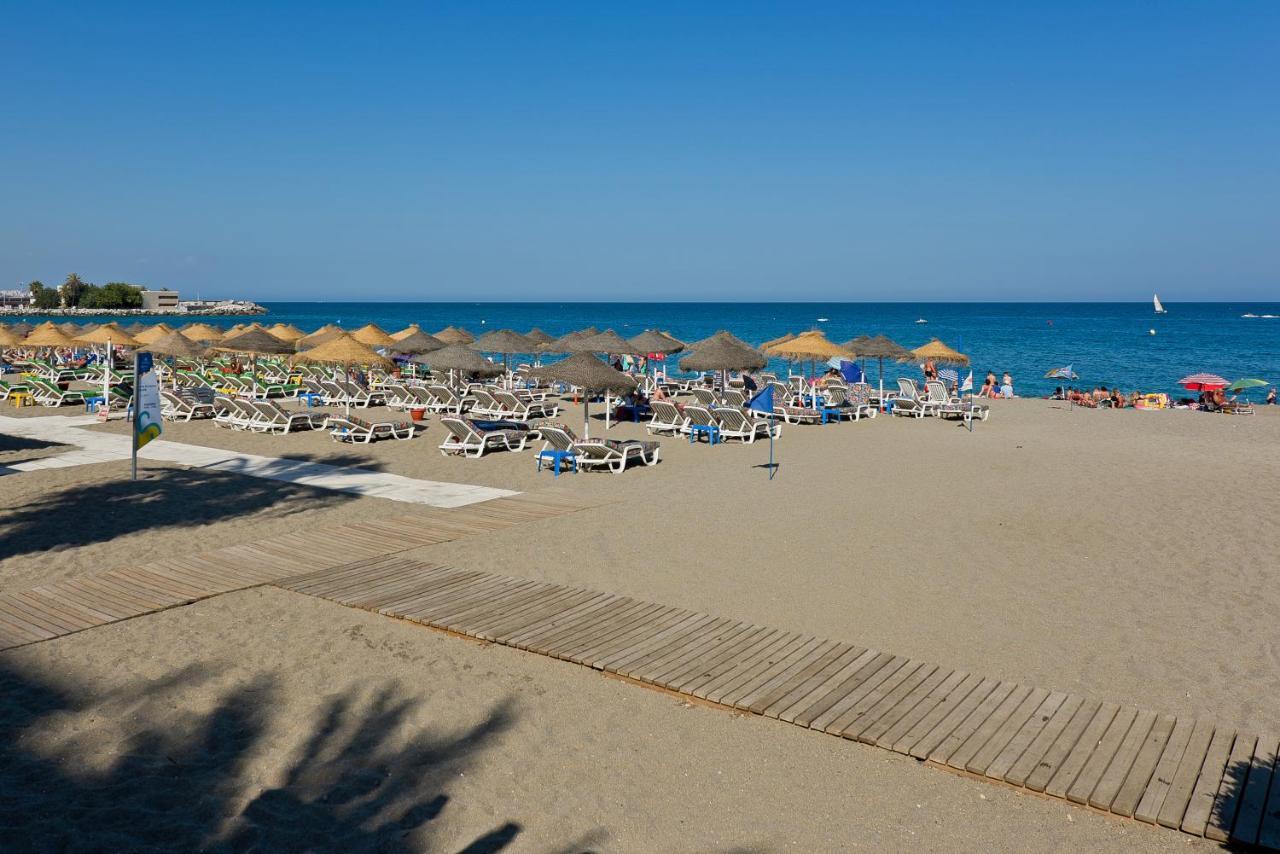 Relaxing Beach Apartment In Fuengirola Parking Экстерьер фото